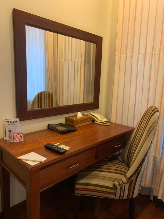 Athena Hotel Pakxé Zewnętrze zdjęcie