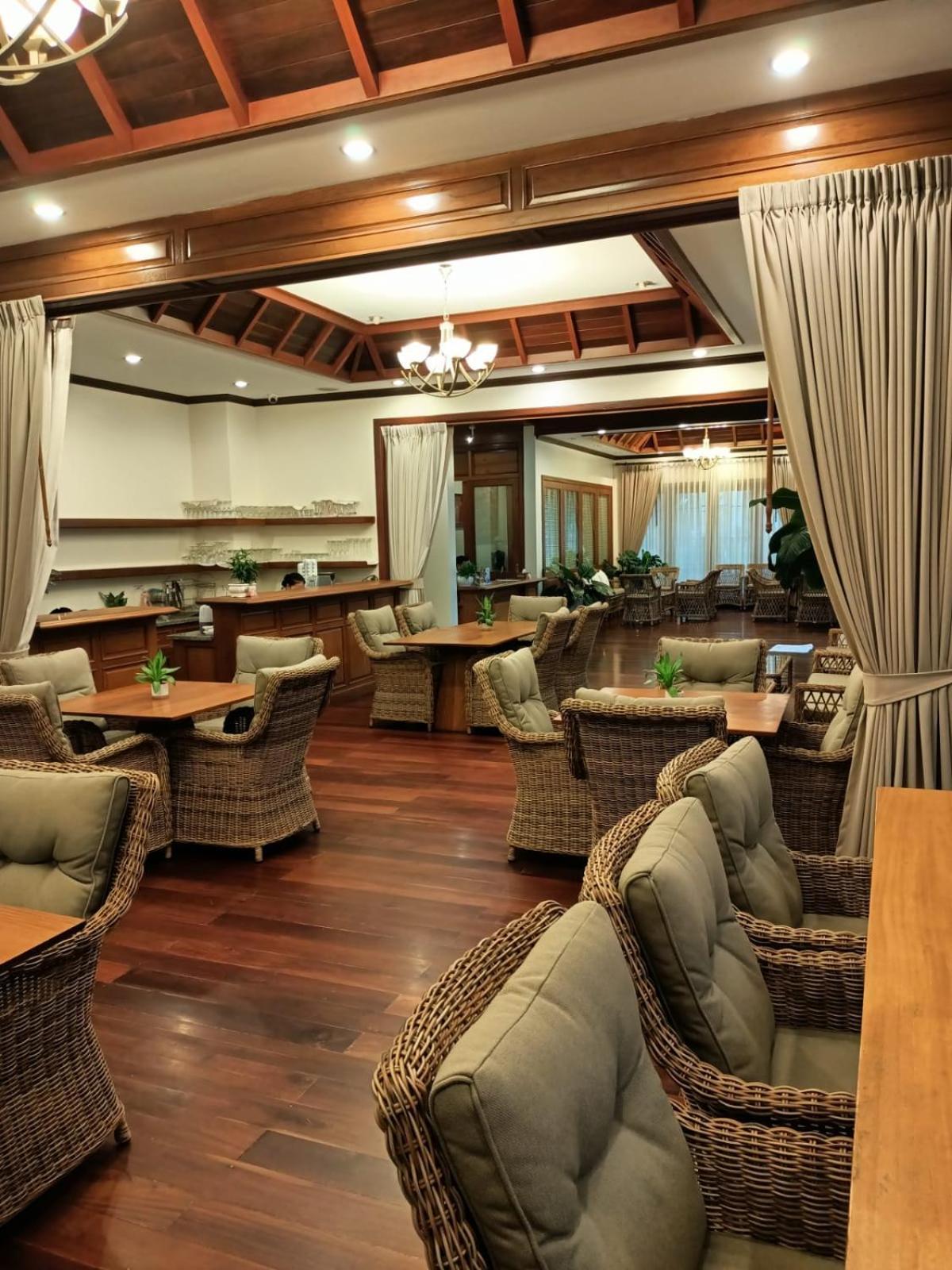 Athena Hotel Pakxé Zewnętrze zdjęcie