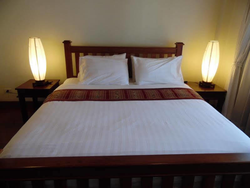 Athena Hotel Pakxé Zewnętrze zdjęcie