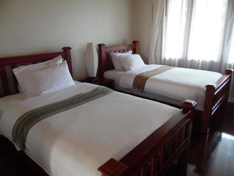 Athena Hotel Pakxé Zewnętrze zdjęcie