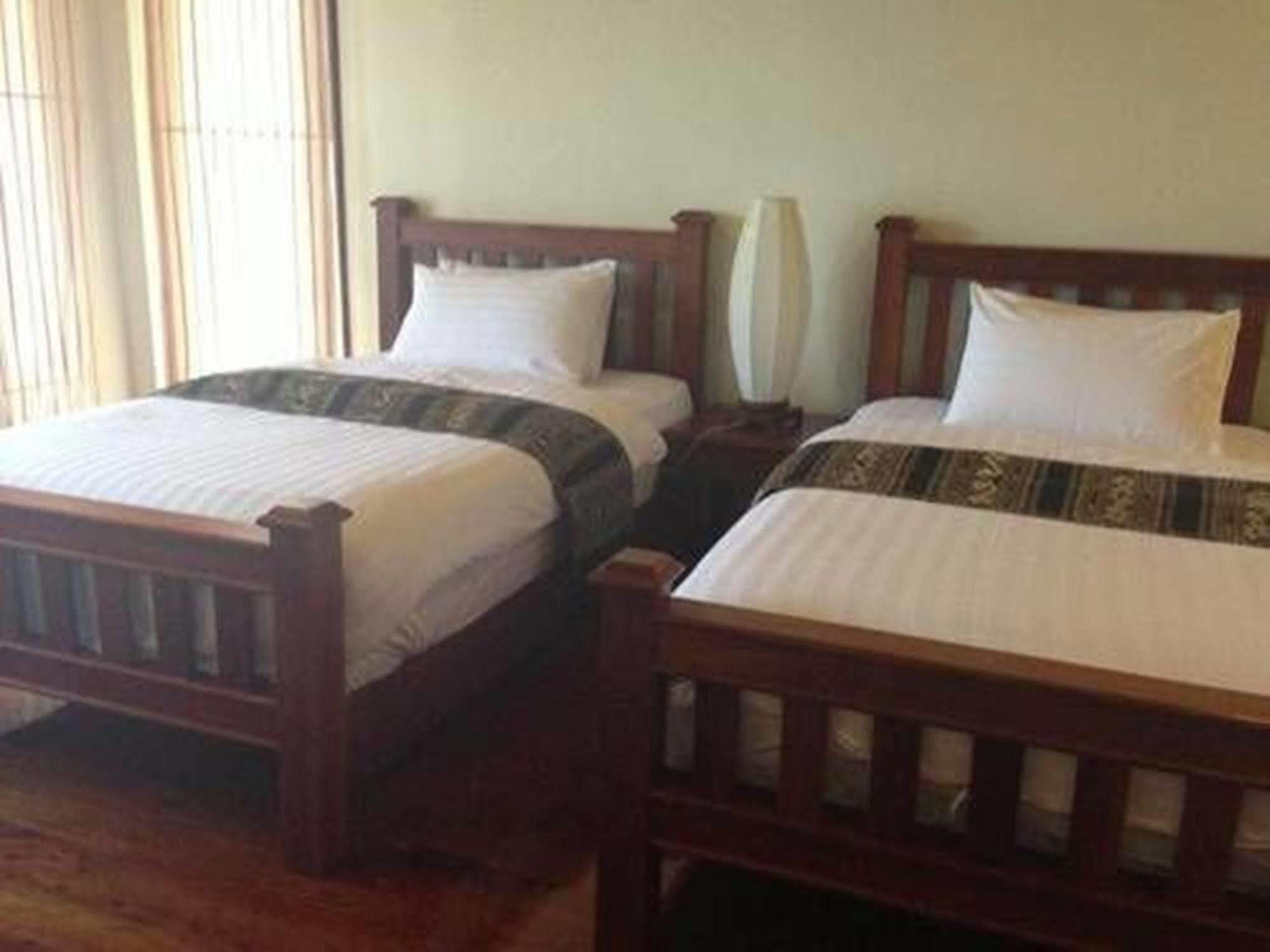 Athena Hotel Pakxé Zewnętrze zdjęcie